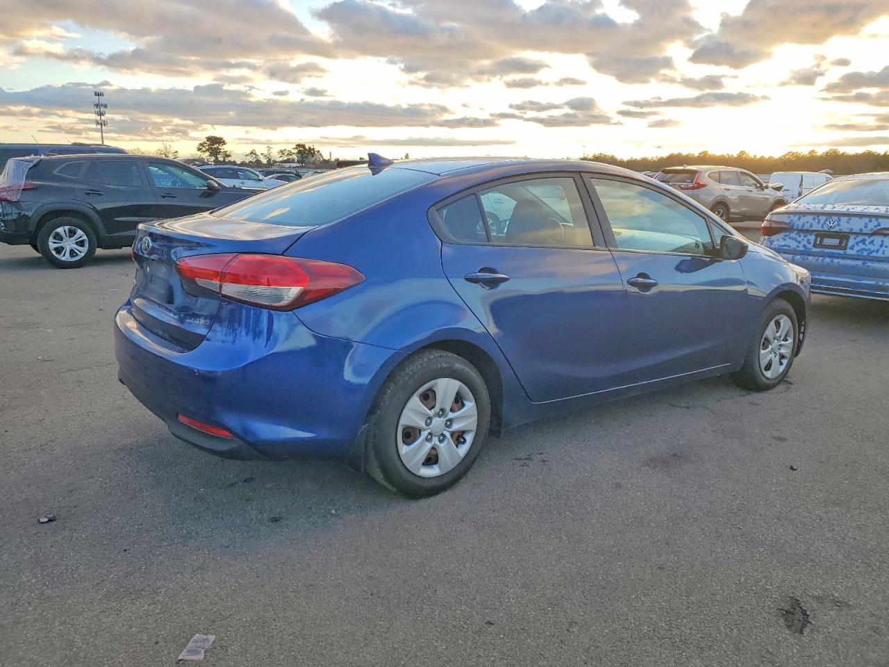 2018 KIA FORTE LX photo 3