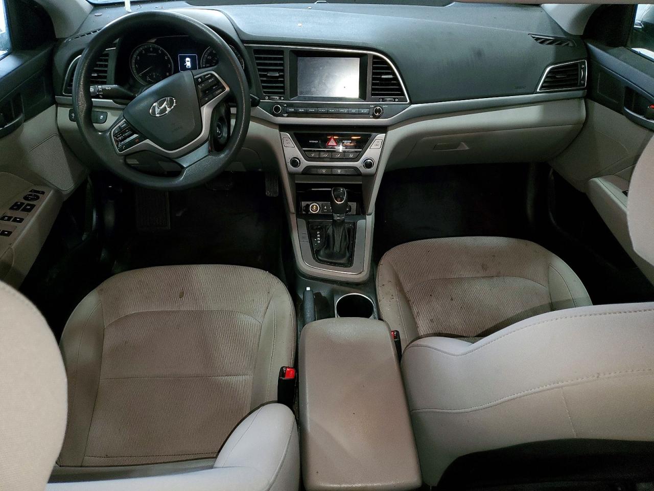 2018 HYUNDAI ELANTRA SEL photo 8