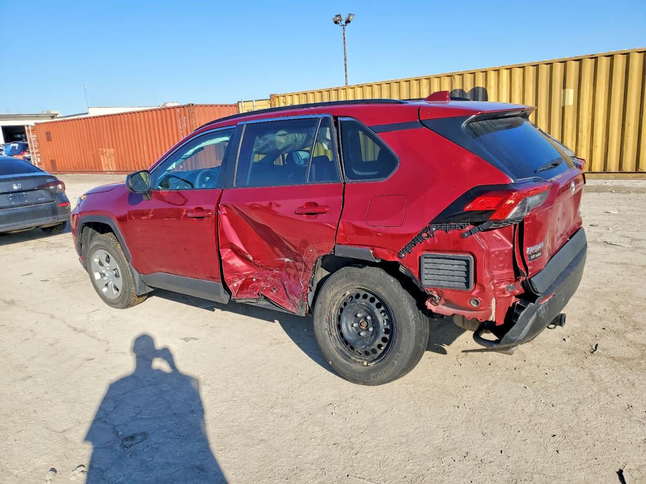 2021 TOYOTA RAV4 LE photo 2