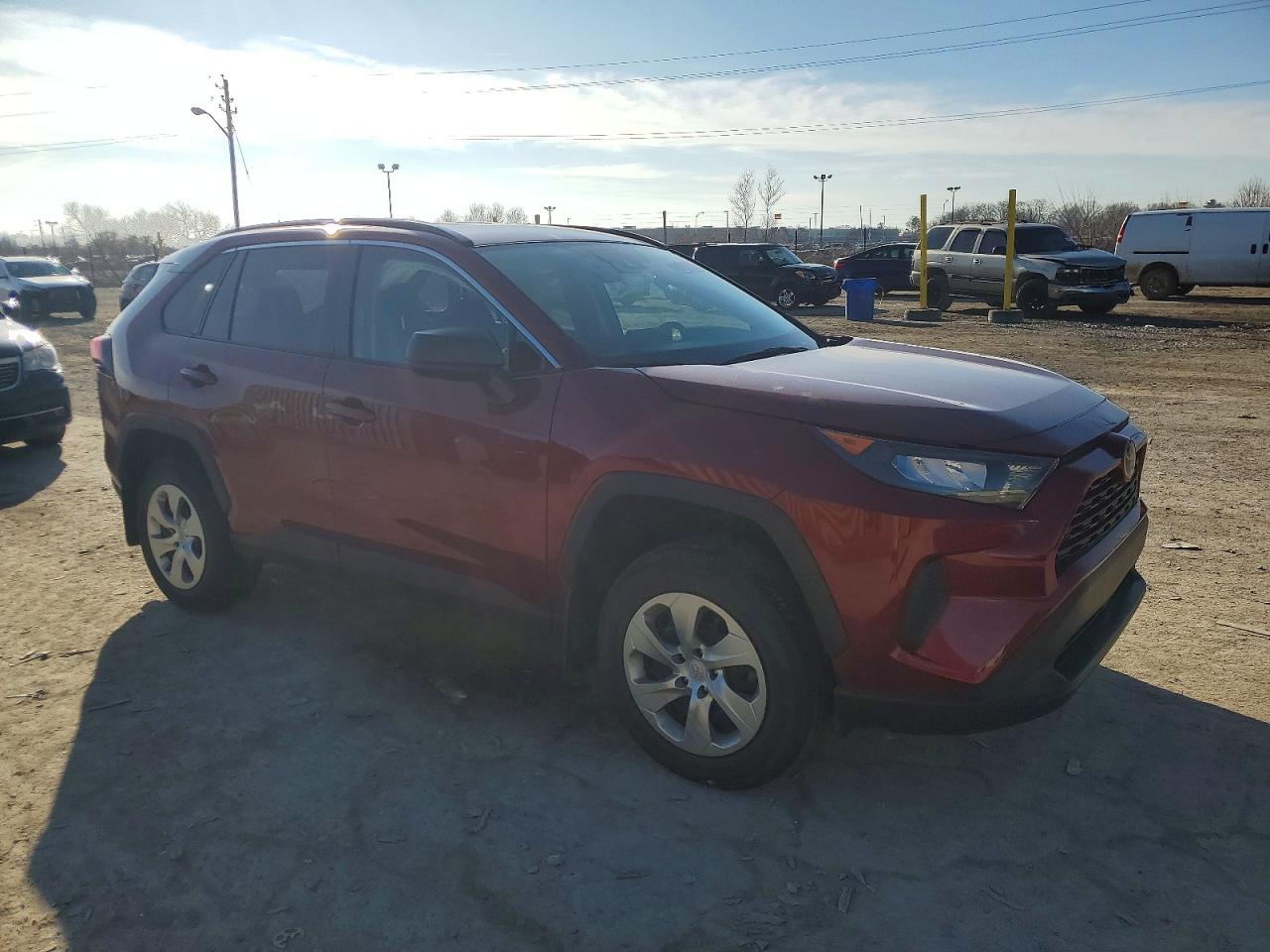 2021 TOYOTA RAV4 LE photo 4