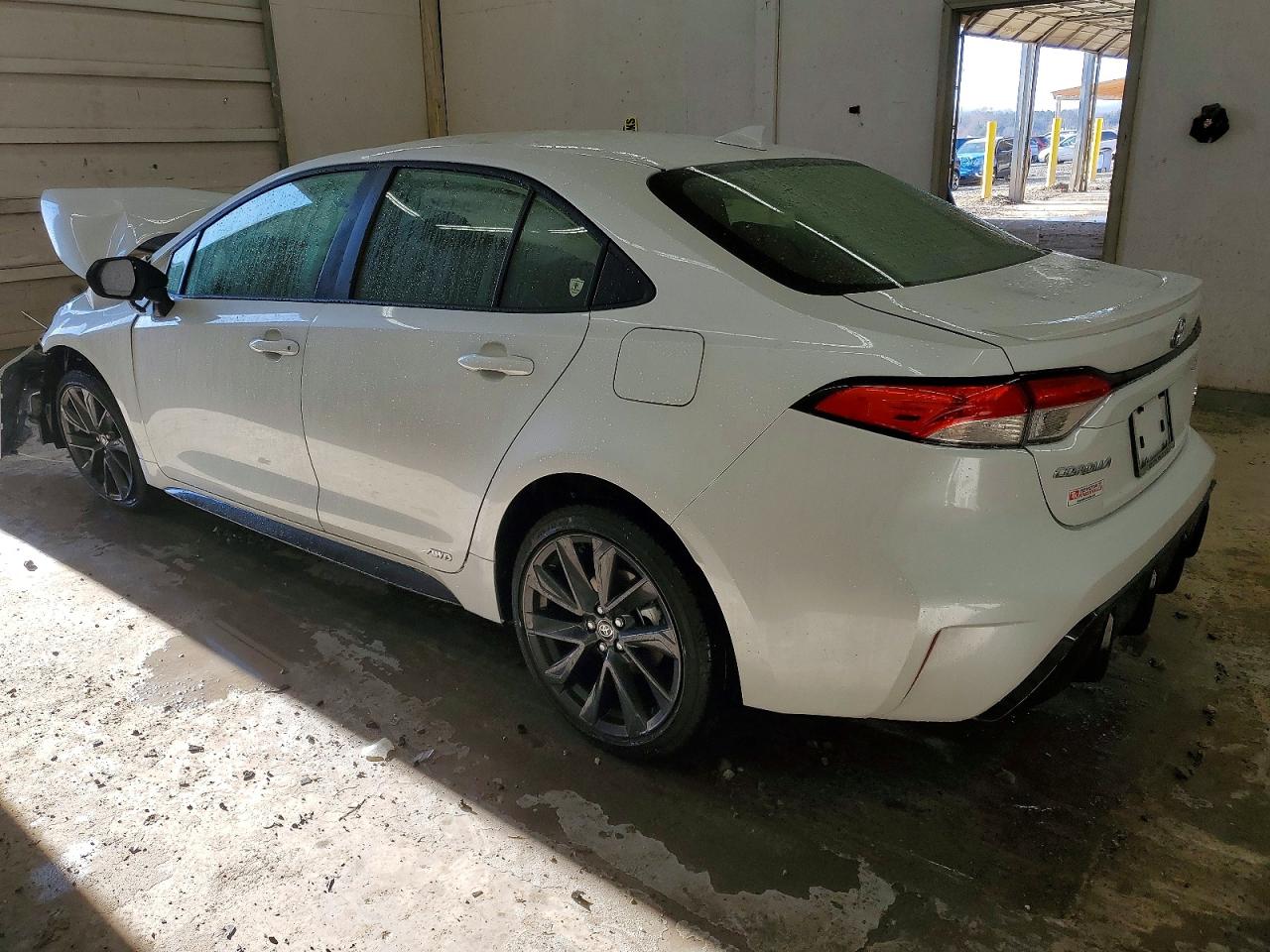 2025 TOYOTA COROLLA LE photo 2