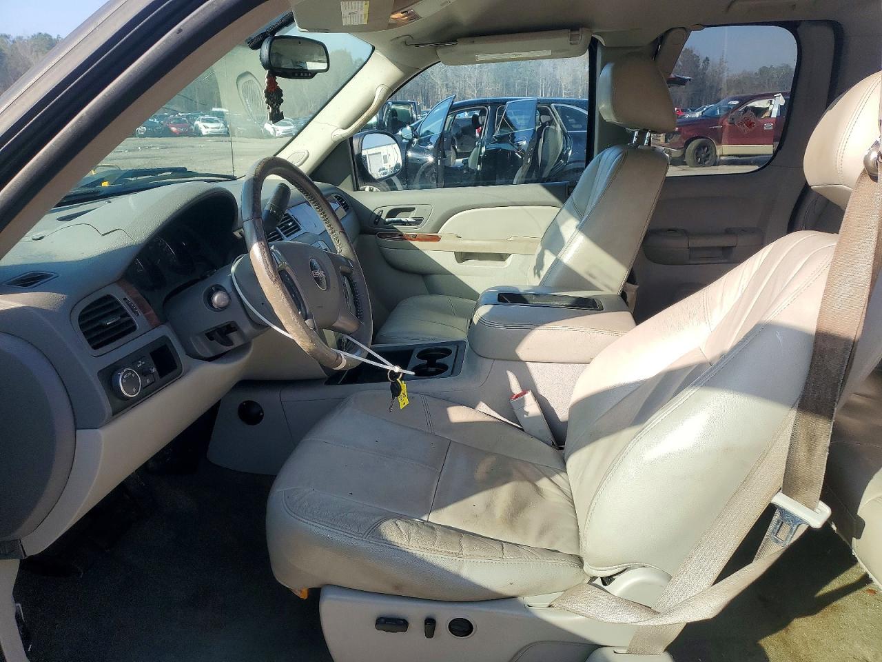 2010 GMC SIERRA C1500 SLT photo 7