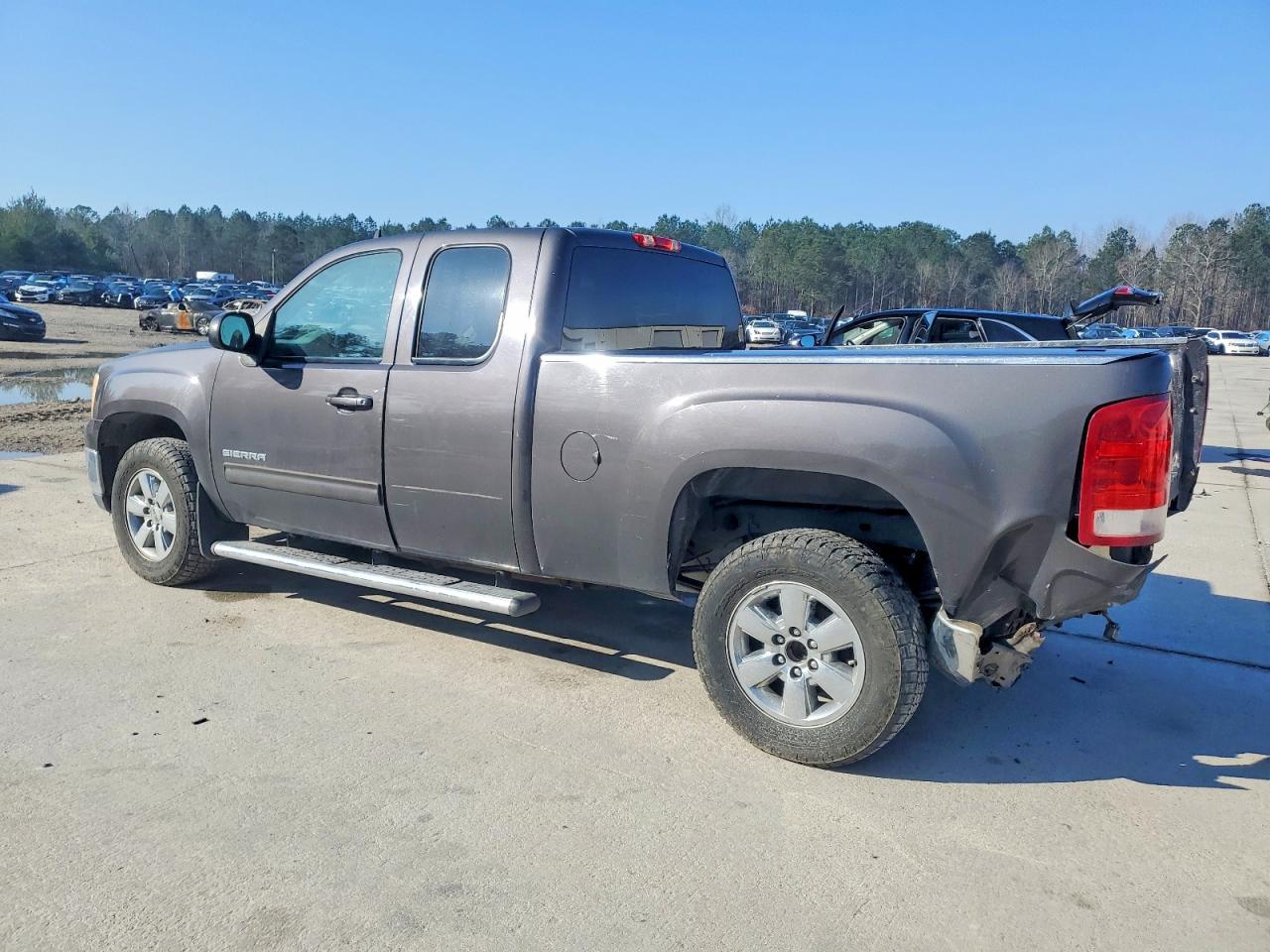 2010 GMC SIERRA C1500 SLT photo 2