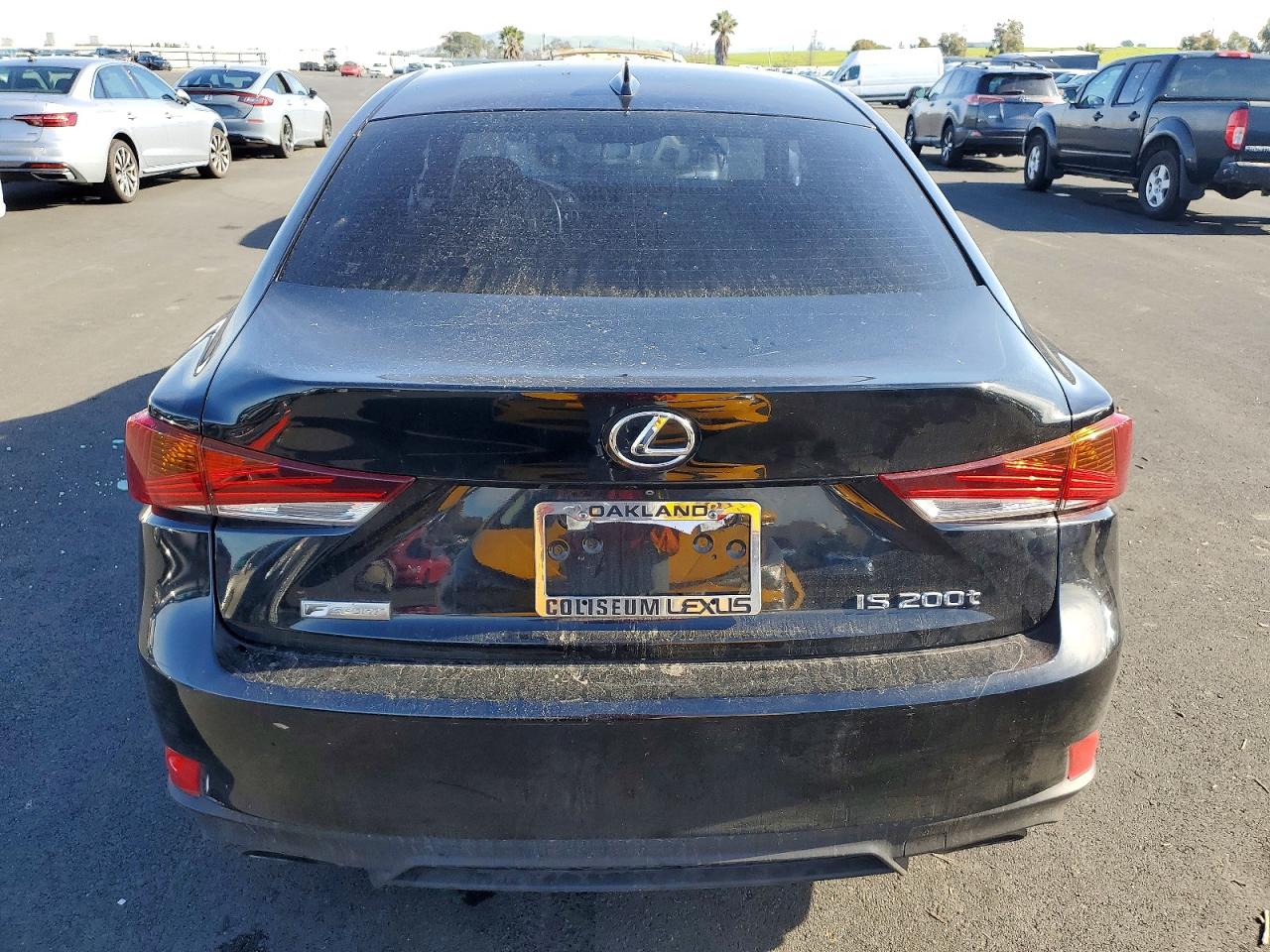 2017 LEXUS IS 200T photo 6