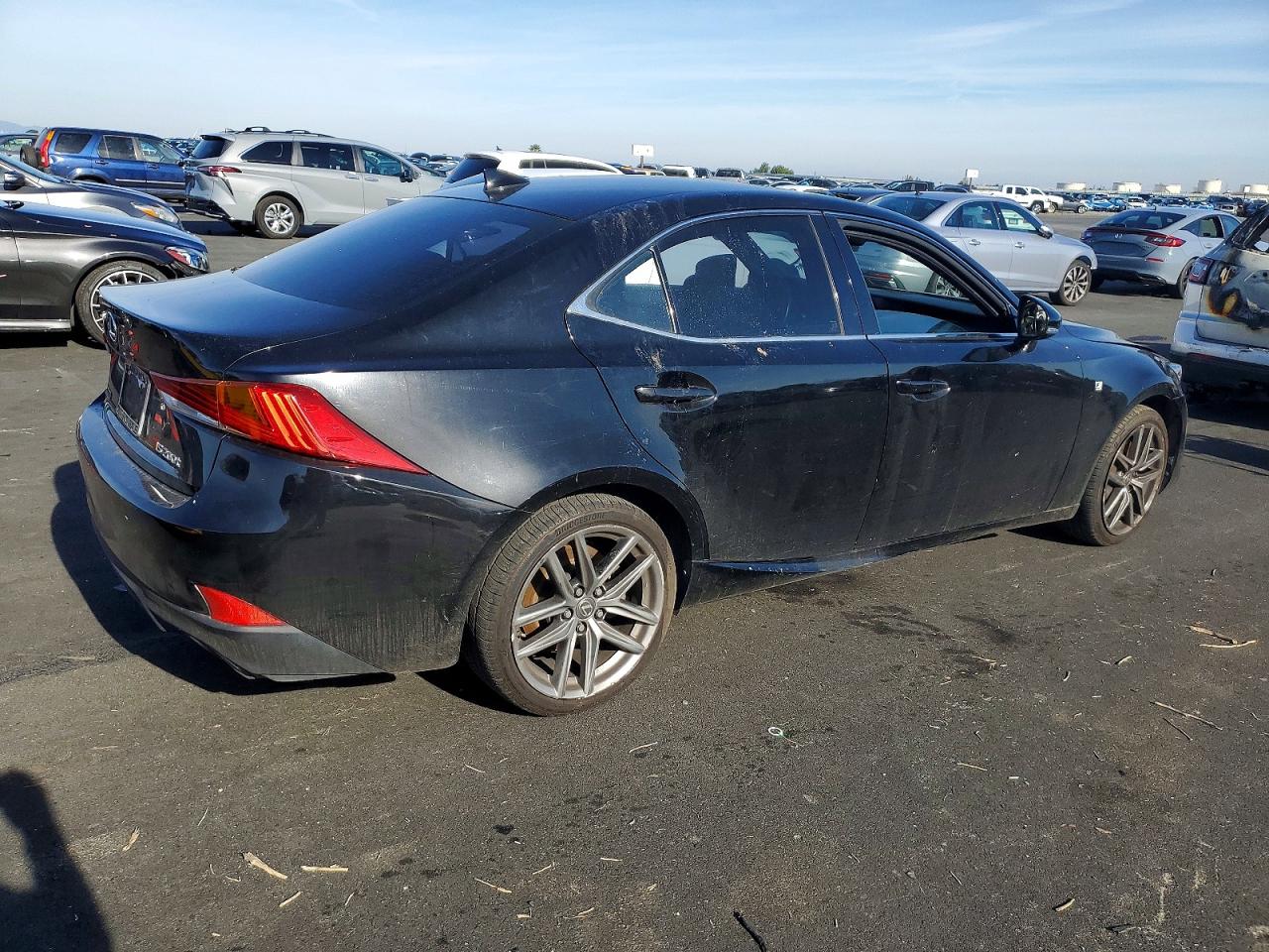 2017 LEXUS IS 200T photo 3