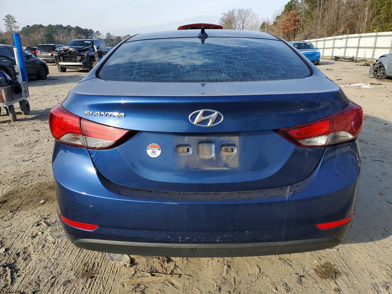 2015 HYUNDAI ELANTRA SE photo 6