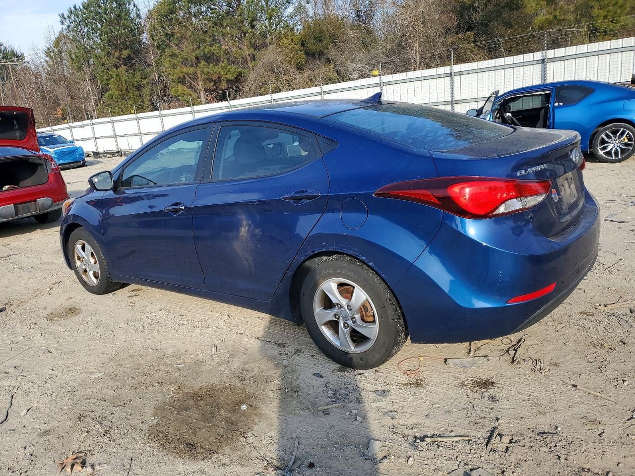 2015 HYUNDAI ELANTRA SE photo 2
