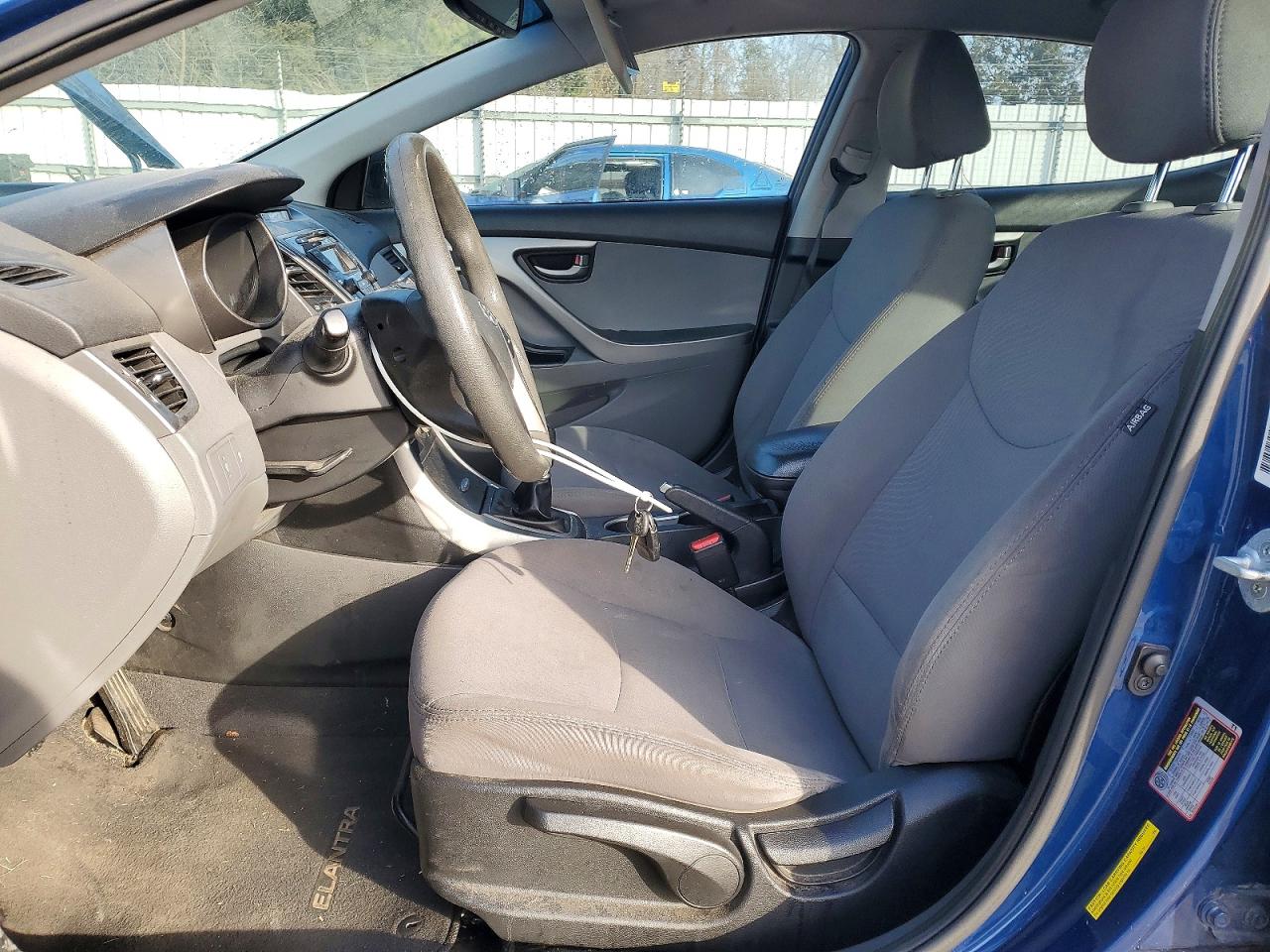 2015 HYUNDAI ELANTRA SE photo 7