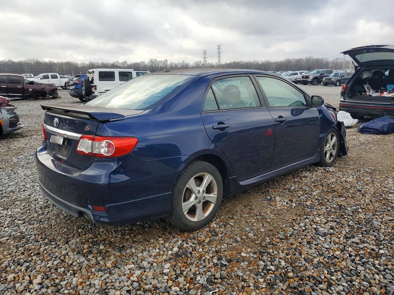 2012 TOYOTA COROLLA BASE photo 3