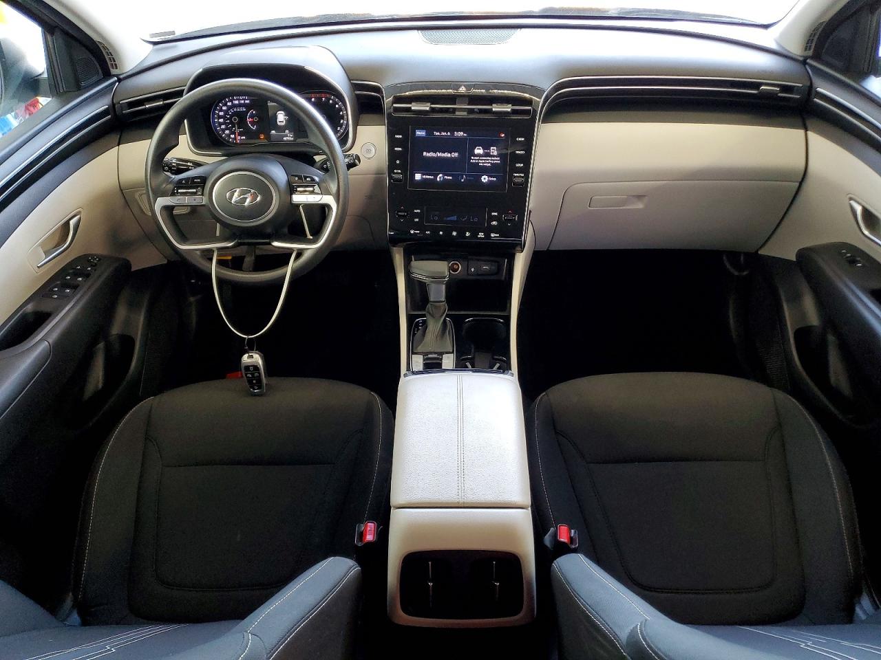 2024 HYUNDAI TUCSON SEL photo 8