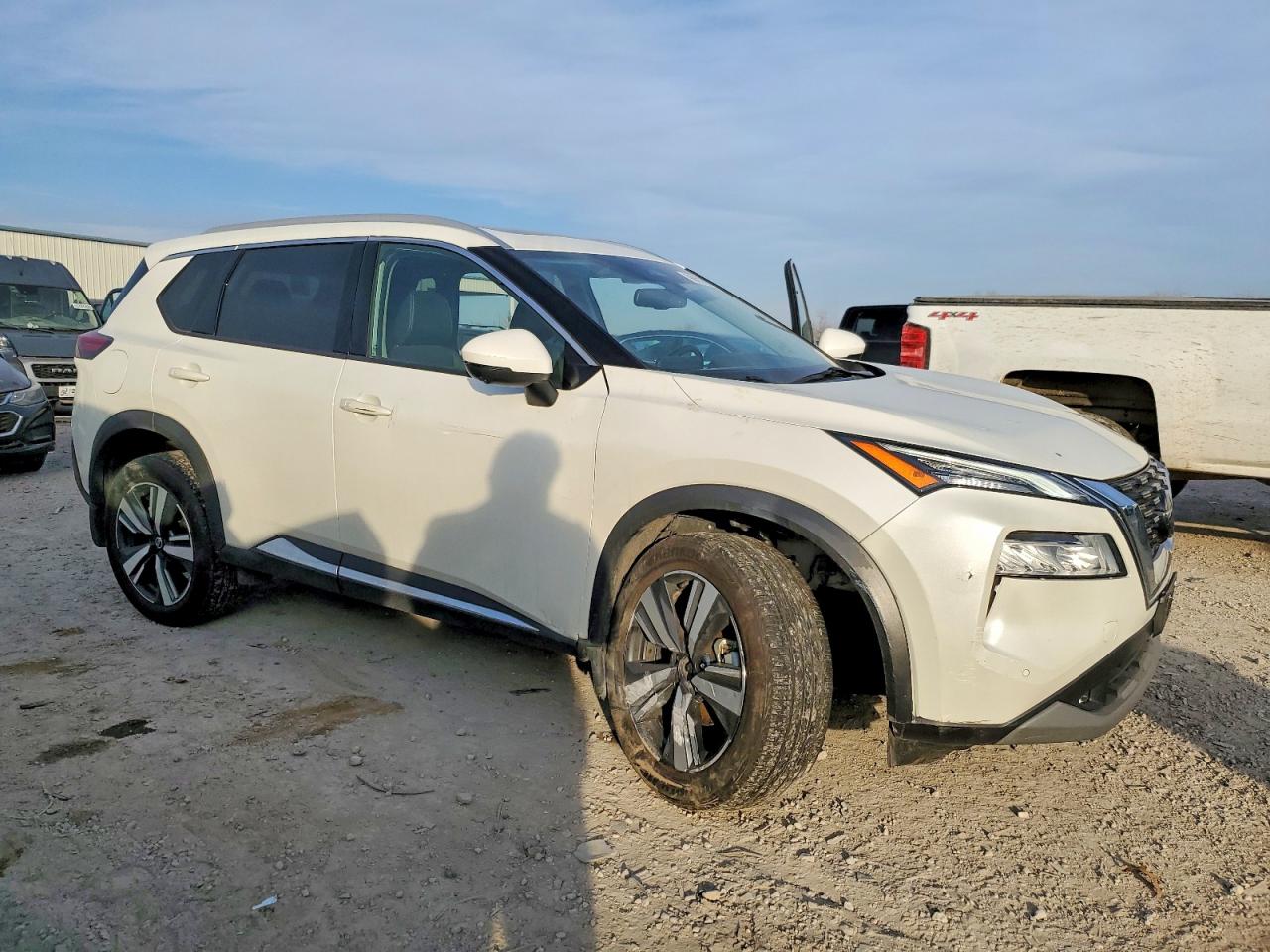 2021 NISSAN ROGUE SL photo 4