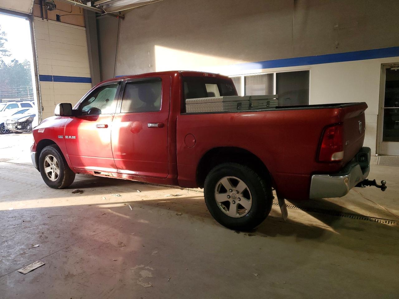 2010 DODGE RAM 1500 photo 2