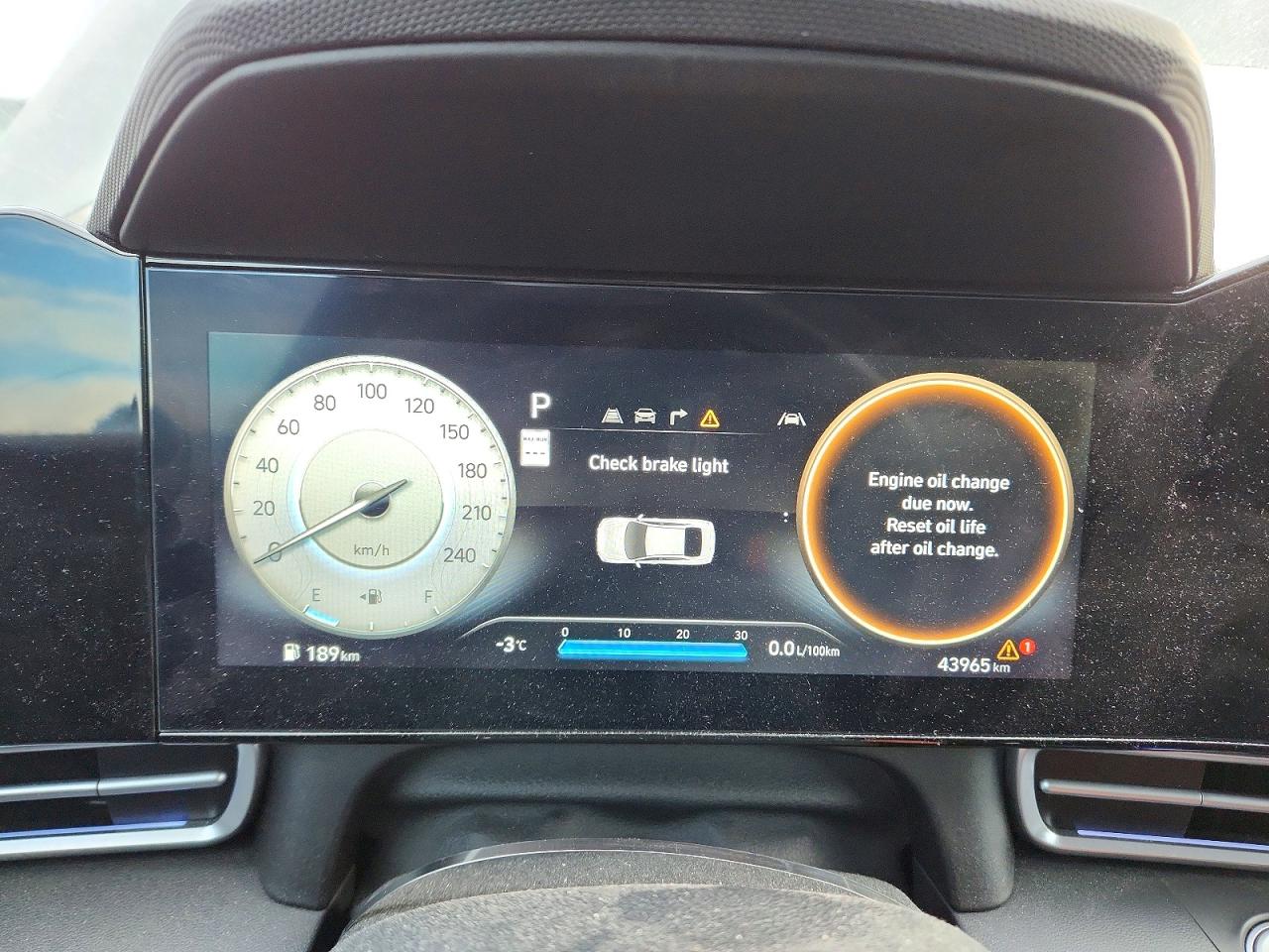 2024 HYUNDAI ELANTRA SEL photo 9