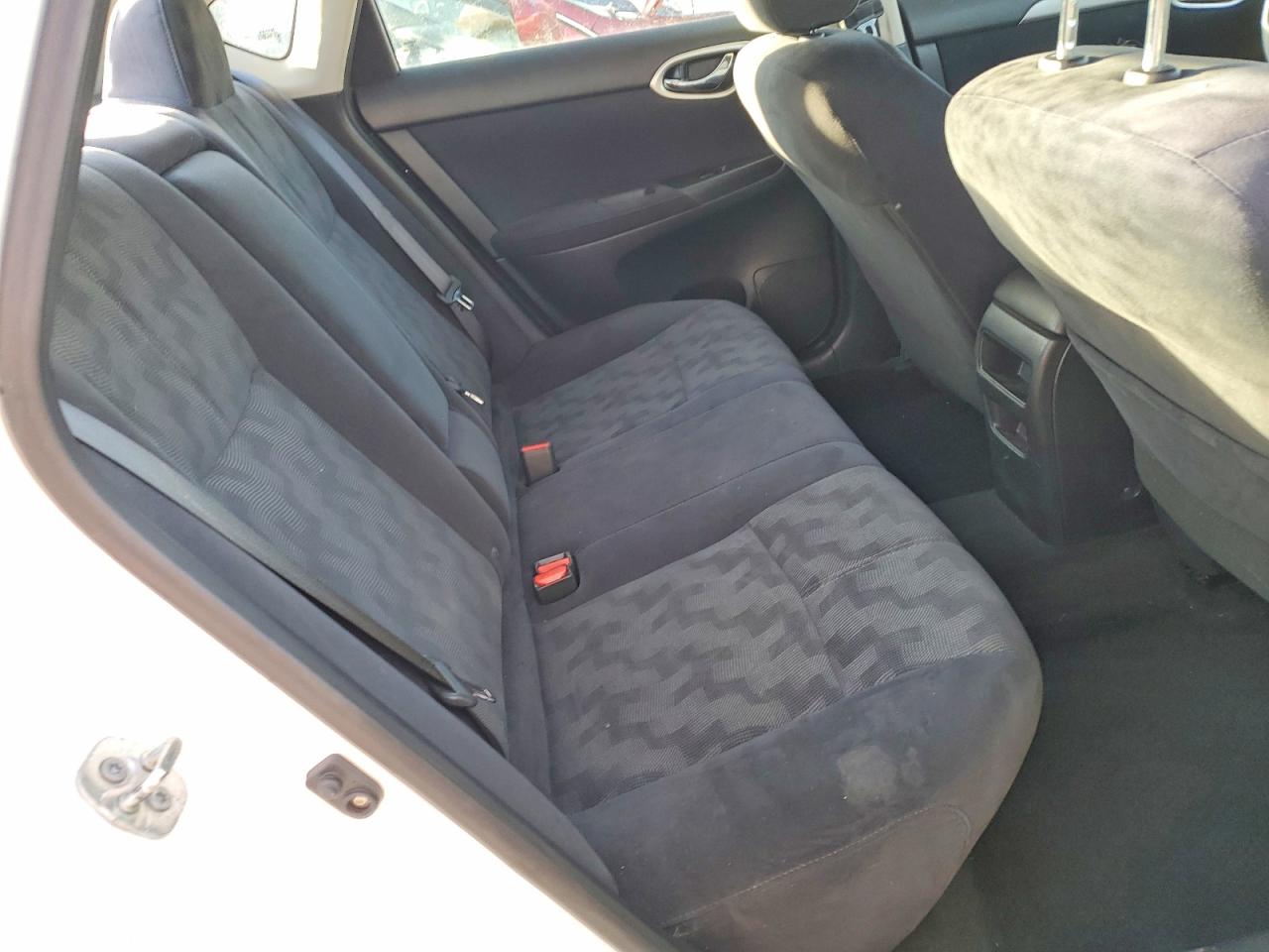 2013 NISSAN SENTRA S photo 10