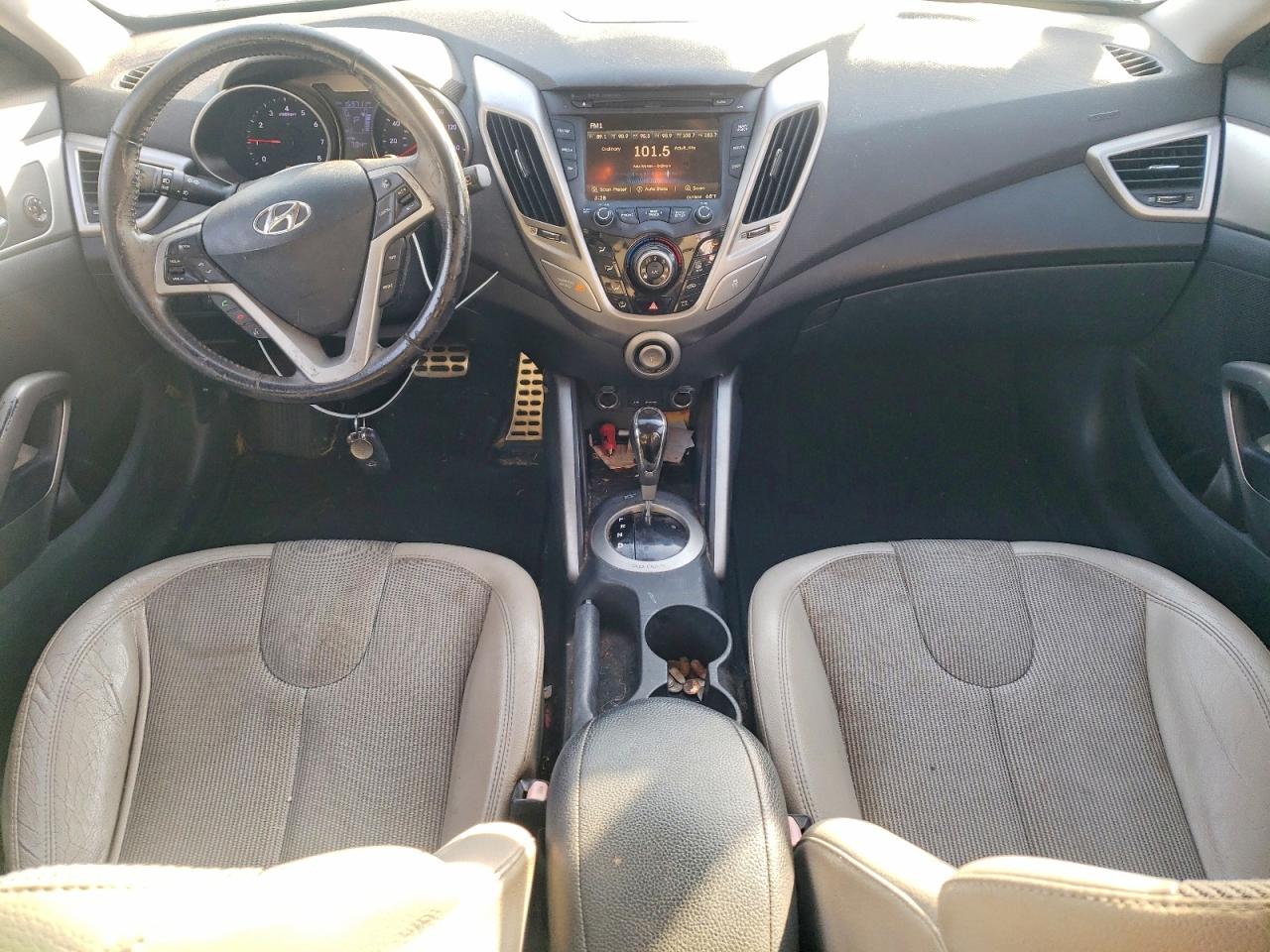 2012 HYUNDAI VELOSTER photo 8