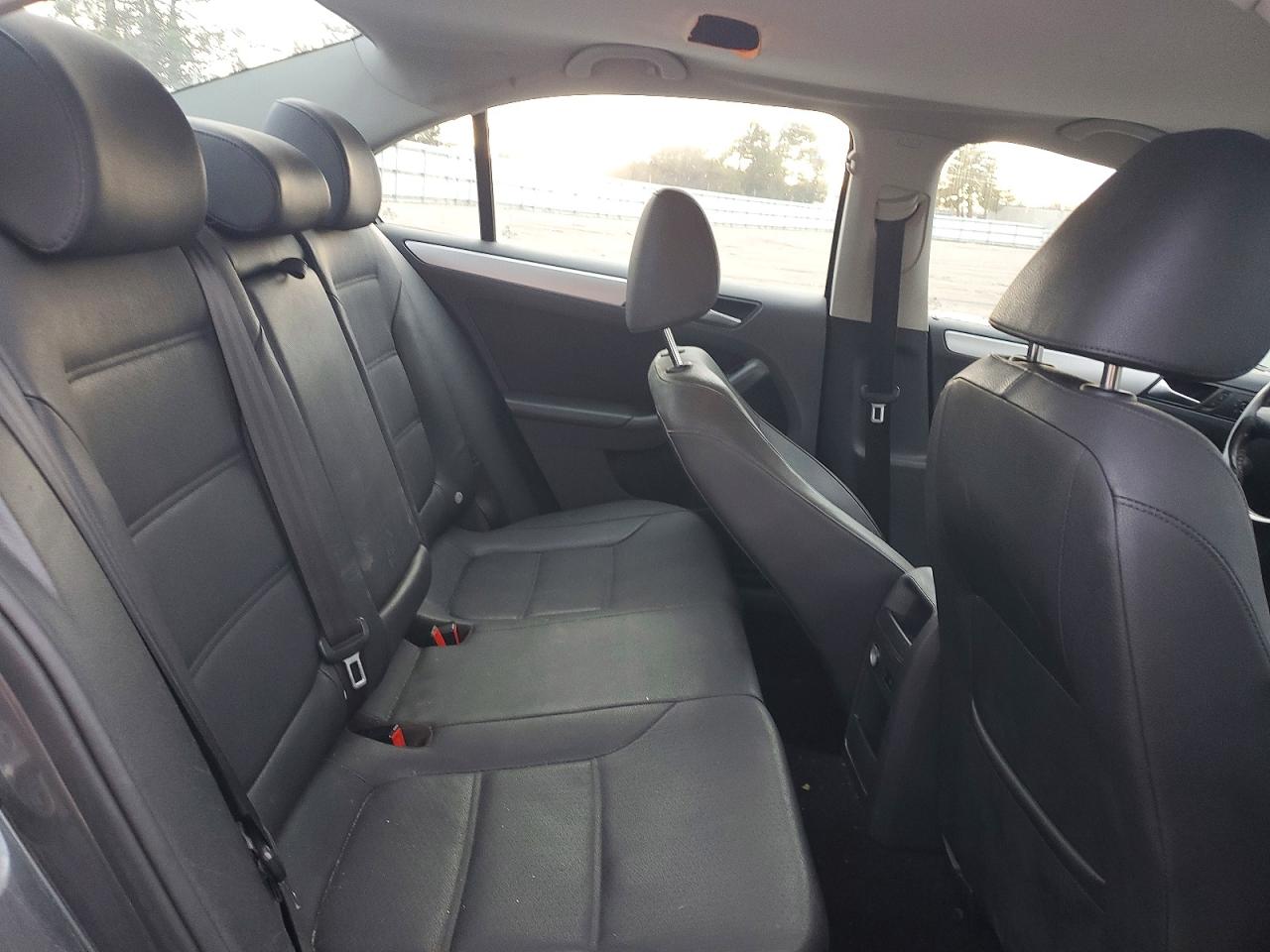 2012 VOLKSWAGEN JETTA TDI photo 10