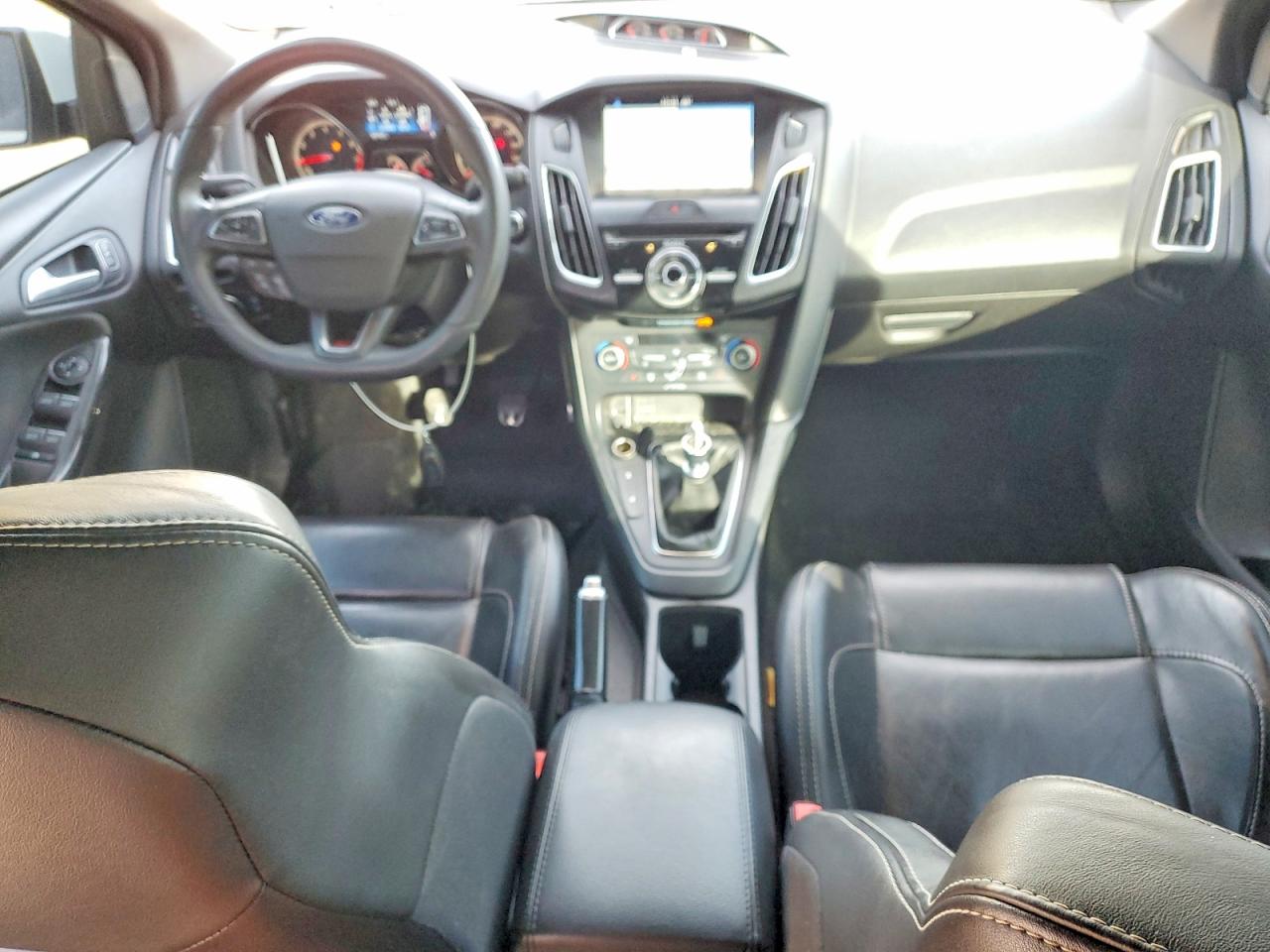 2018 FORD FOCUS ST photo 8