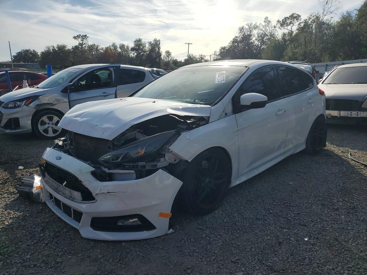2018 FORD FOCUS