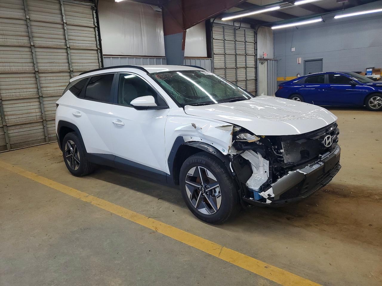 2026 HYUNDAI TUCSON SEL photo 4