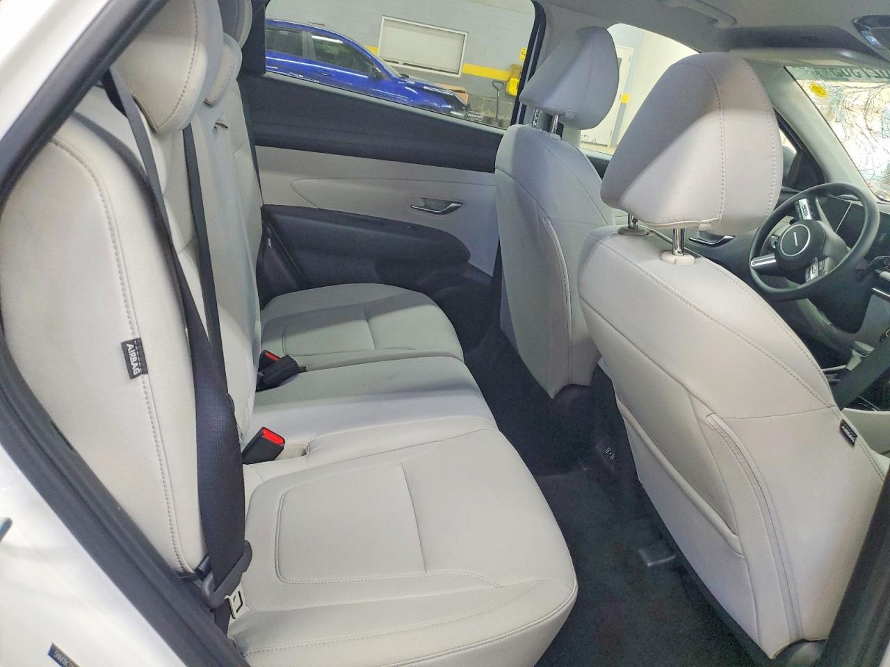 2026 HYUNDAI TUCSON SEL photo 11