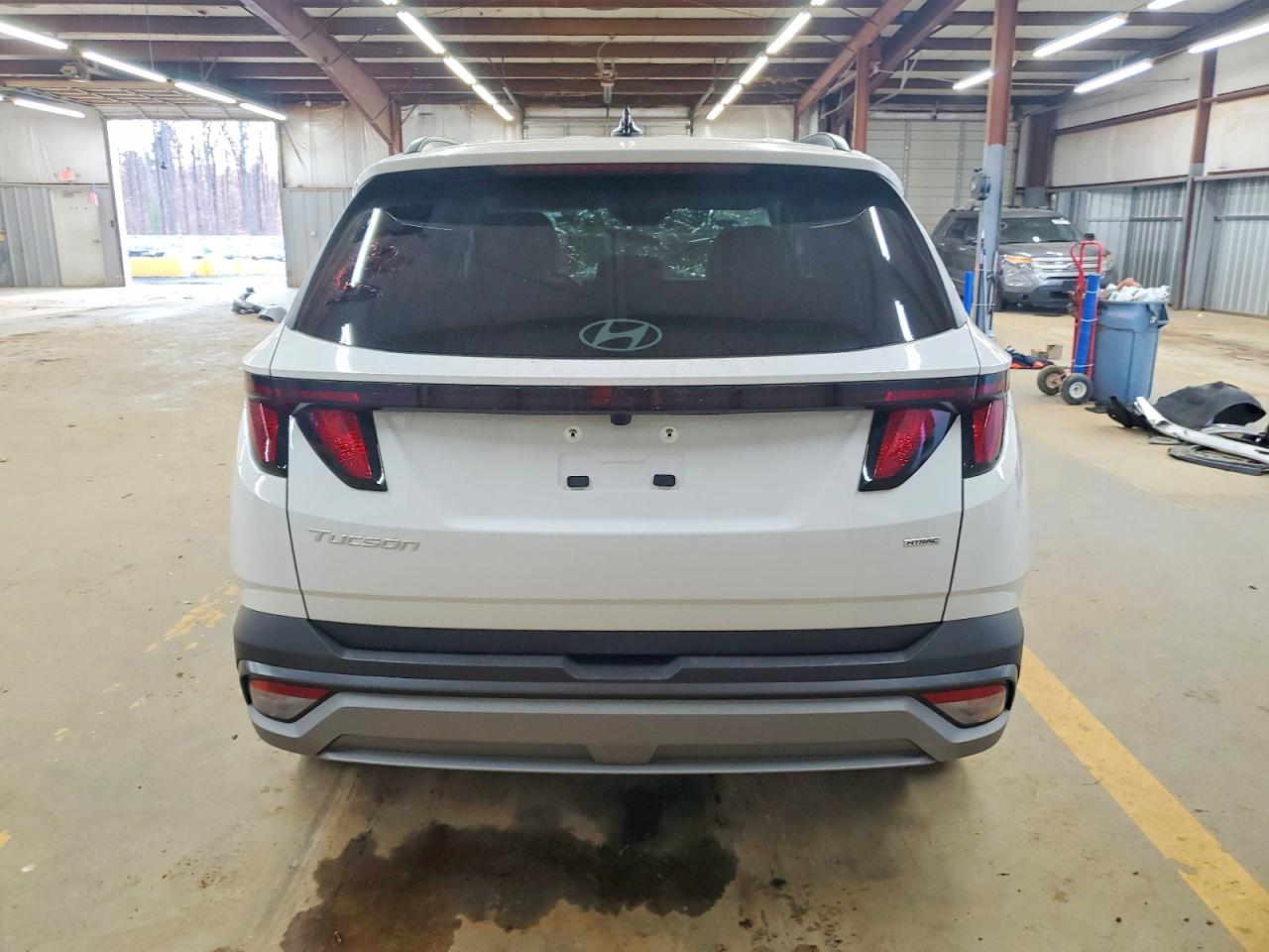 2026 HYUNDAI TUCSON SEL photo 6