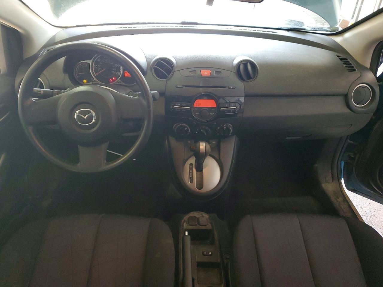 2011 MAZDA MAZDA2 photo 8