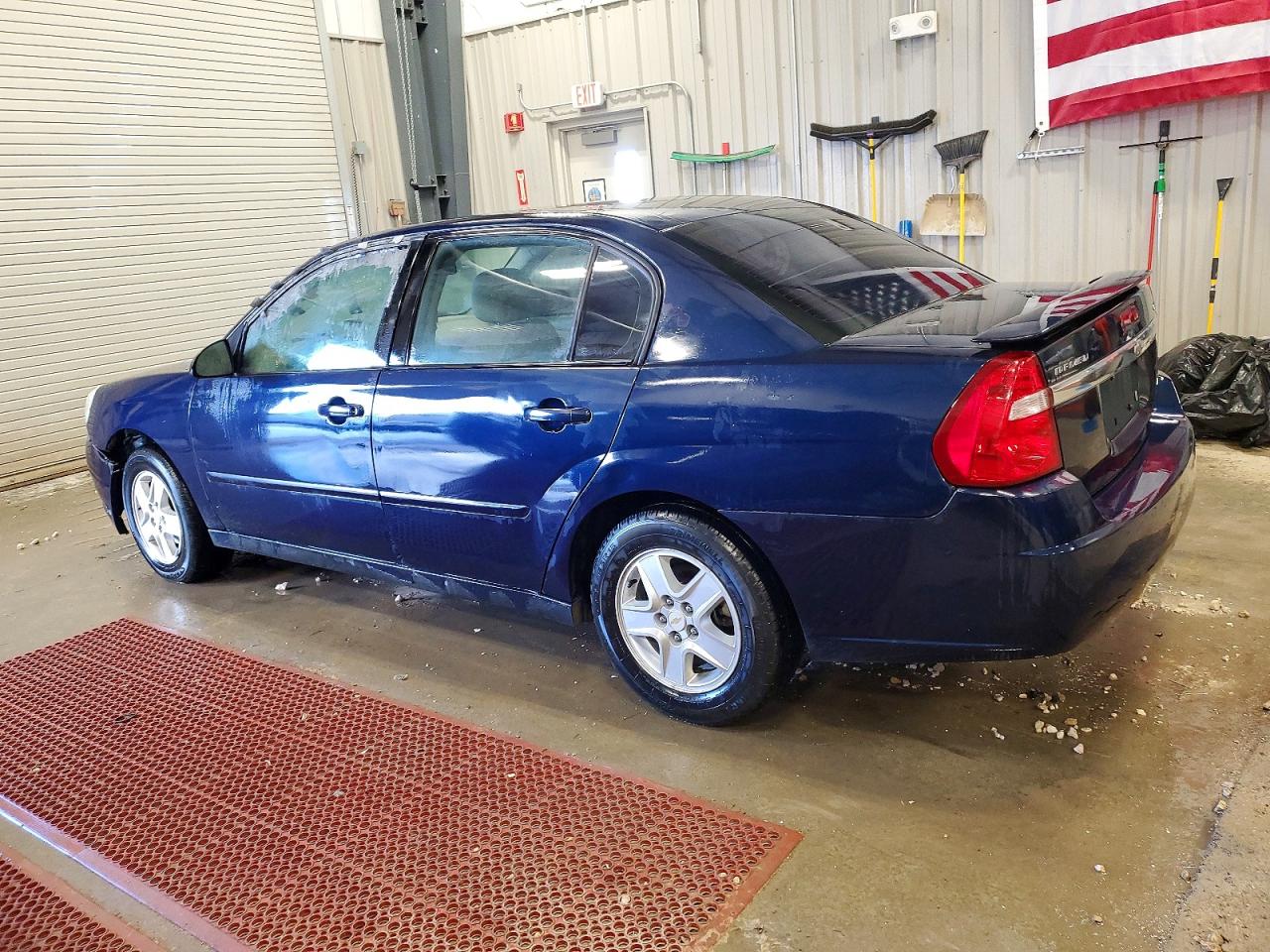 2005 CHEVROLET MALIBU LS photo 2