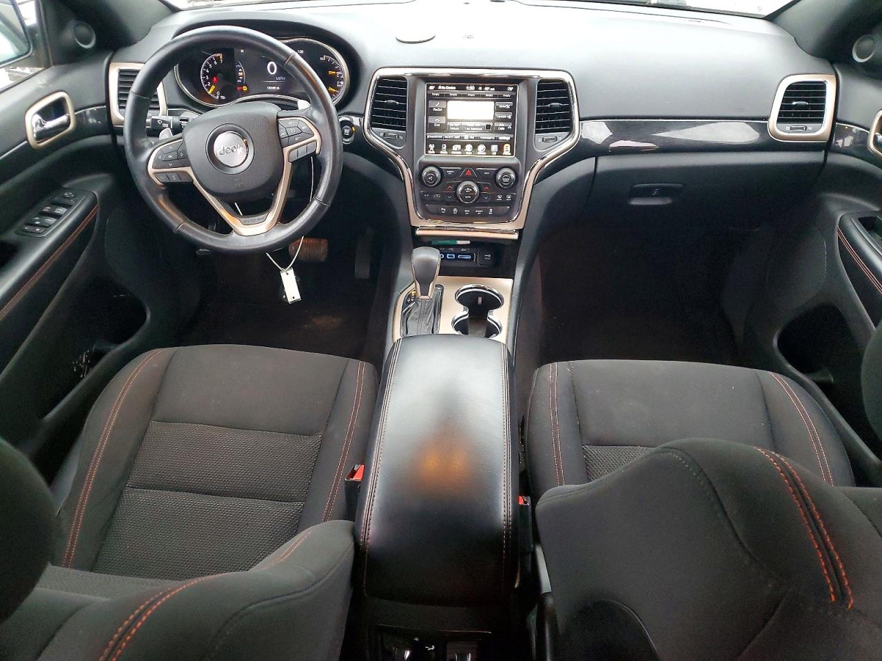 2016 JEEP GRAND CHEROKEE LAREDO photo 8