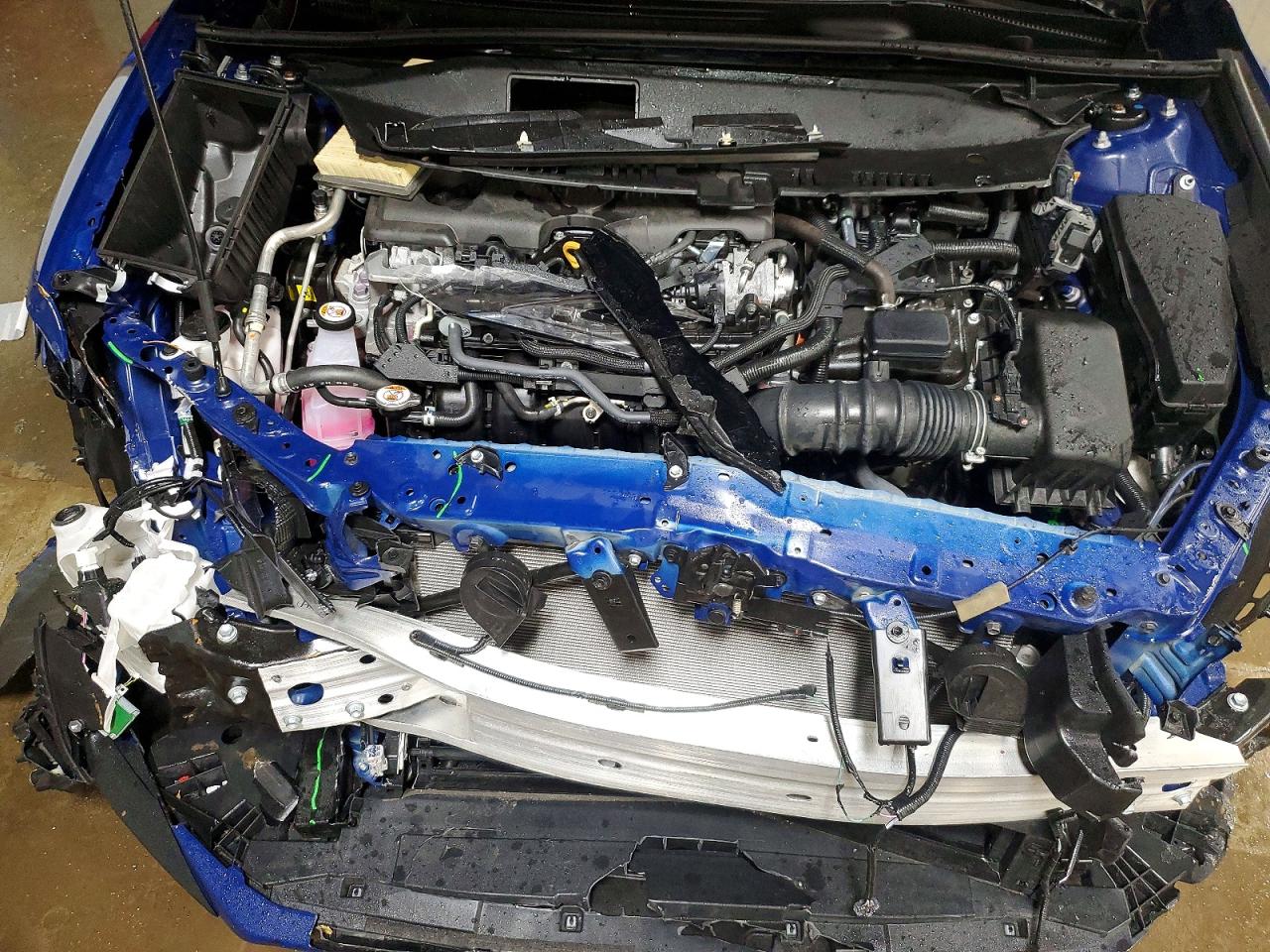 2025 TOYOTA CAMRY SE photo 11