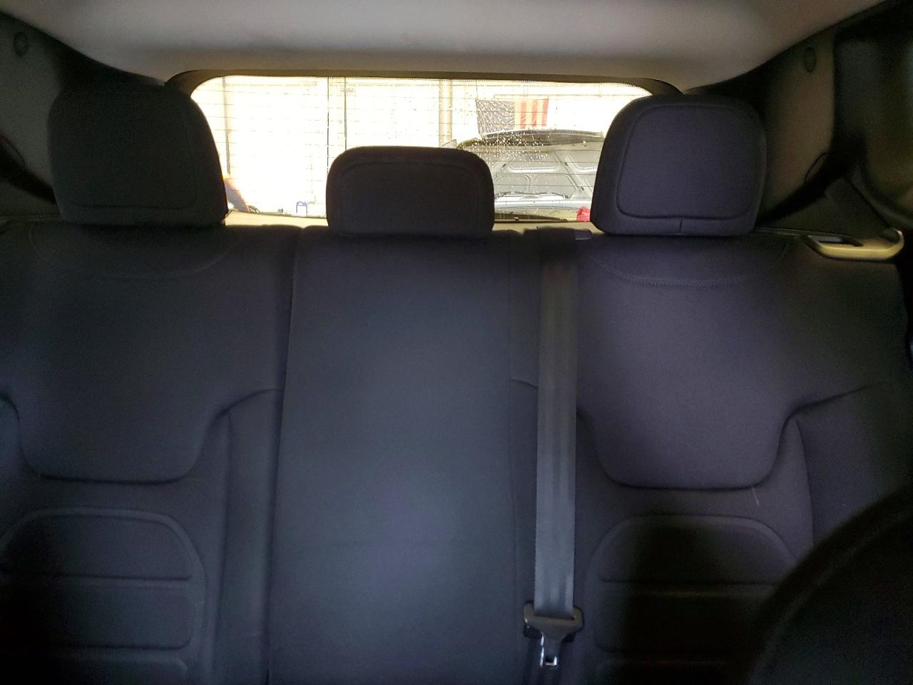 2019 JEEP RENEGADE LATITUDE photo 10