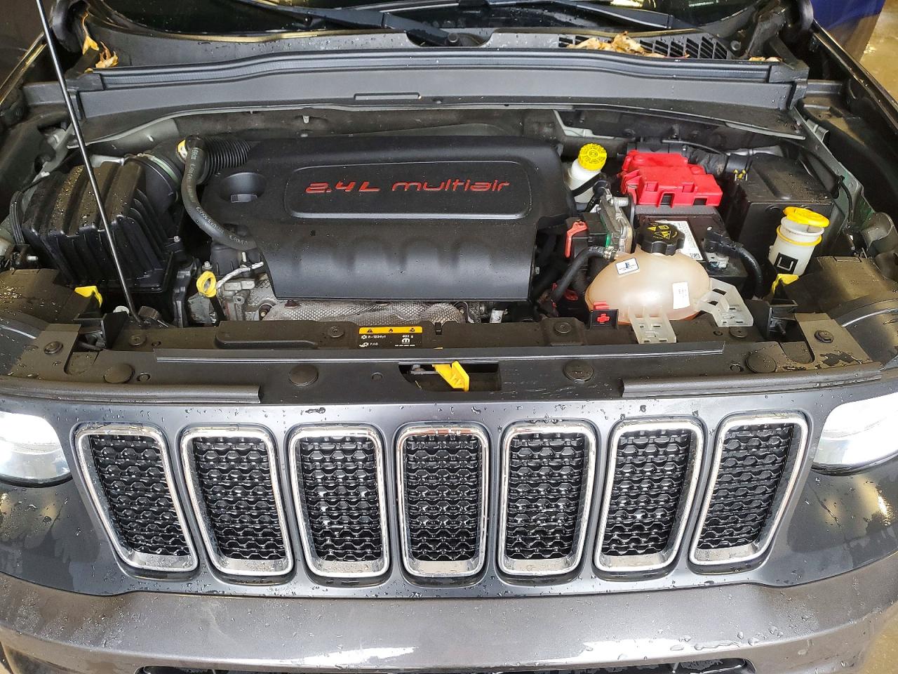 2019 JEEP RENEGADE LATITUDE photo 12