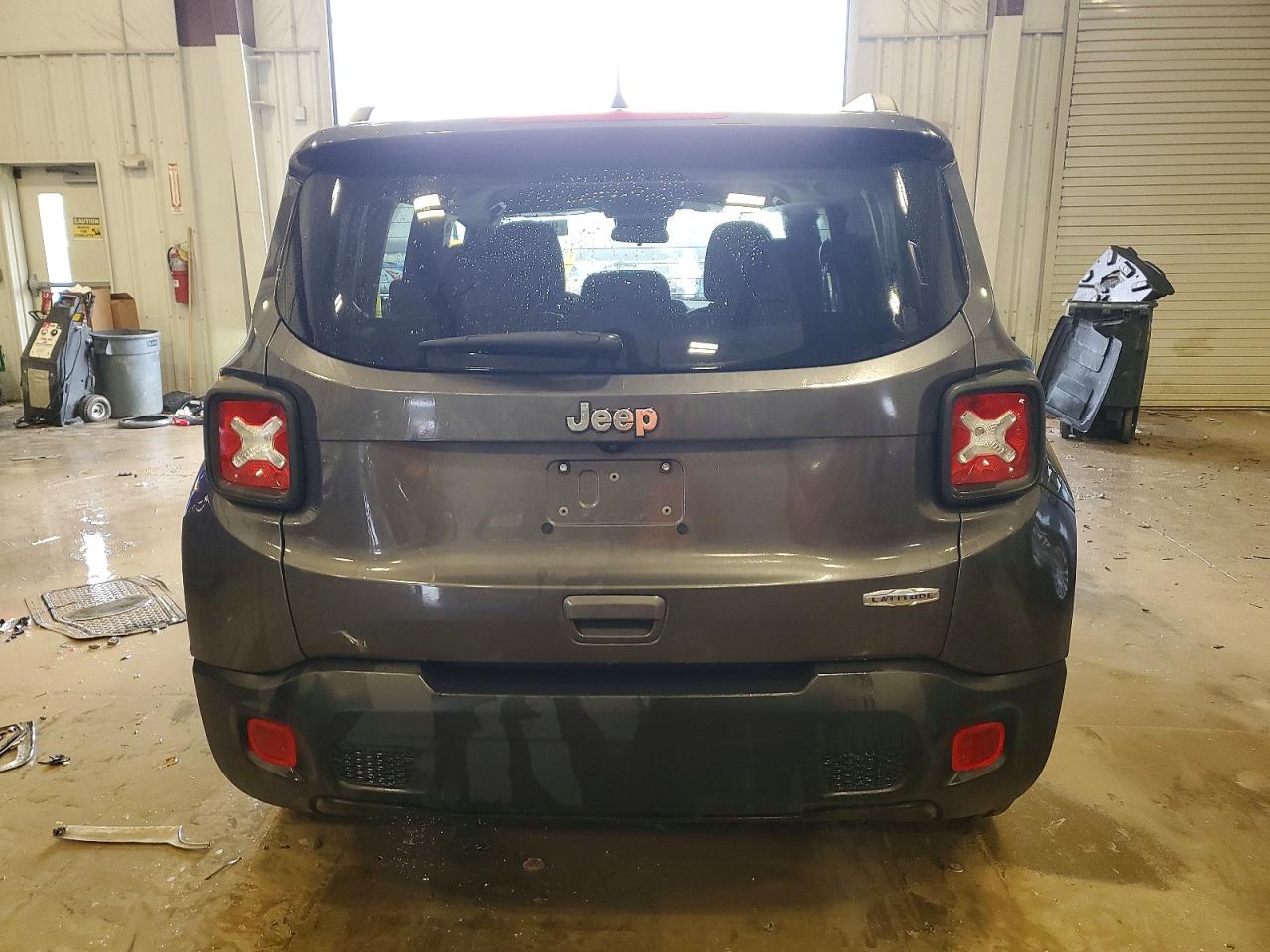 2019 JEEP RENEGADE LATITUDE photo 6