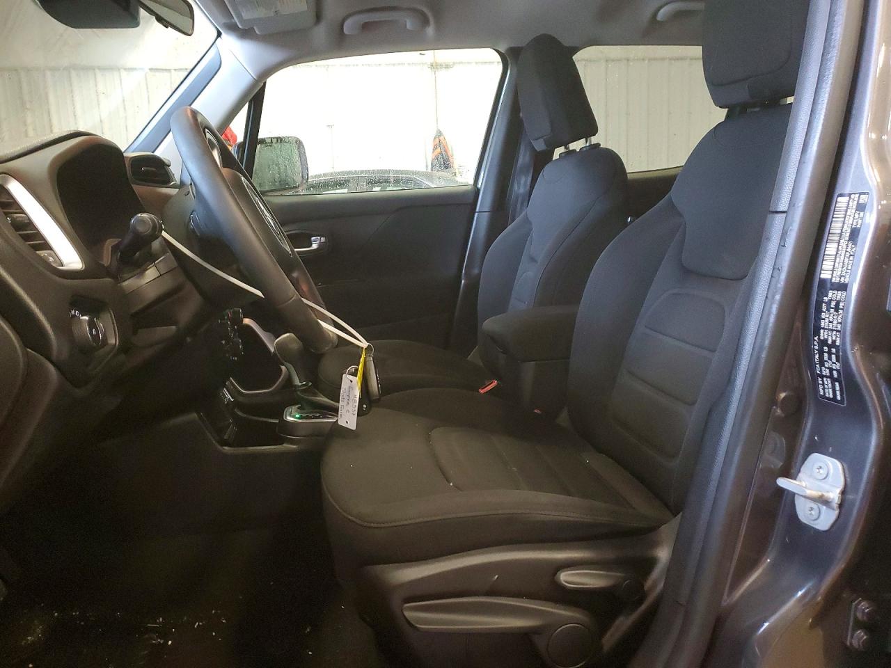 2019 JEEP RENEGADE LATITUDE photo 7