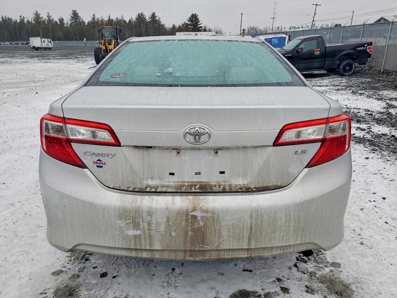 2014 TOYOTA CAMRY L photo 6