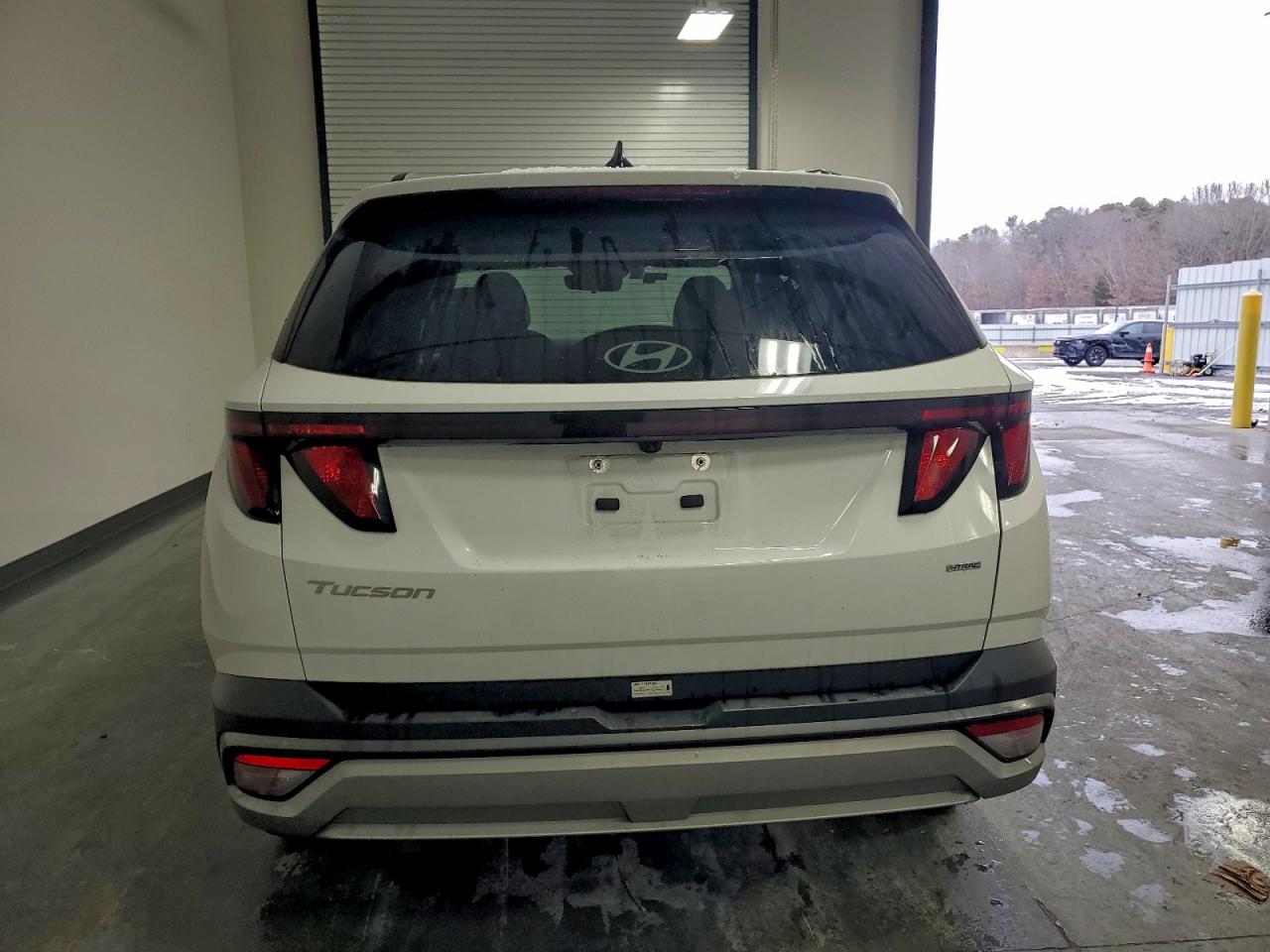 2025 HYUNDAI TUCSON SEL photo 6
