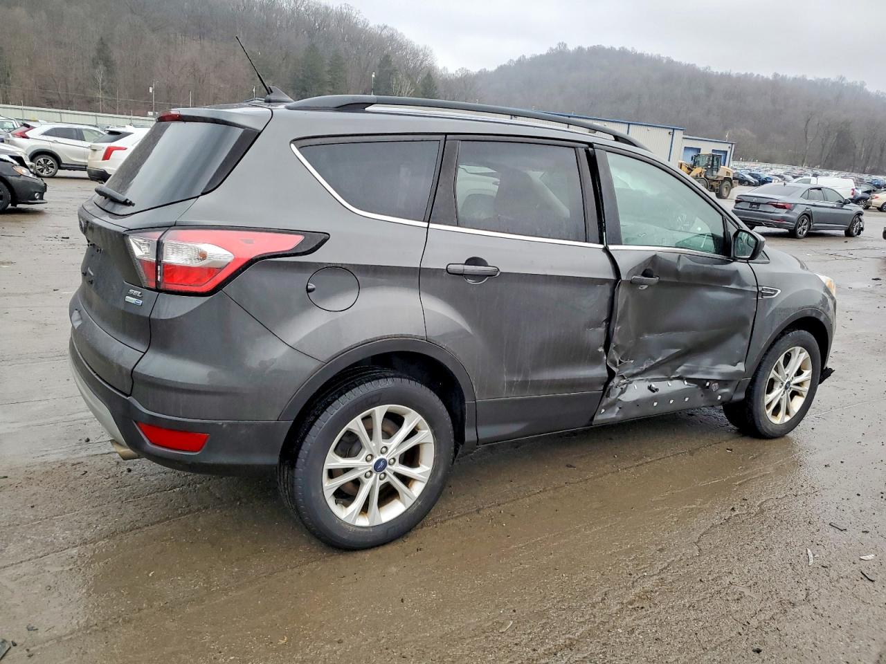 2018 FORD ESCAPE SEL photo 3