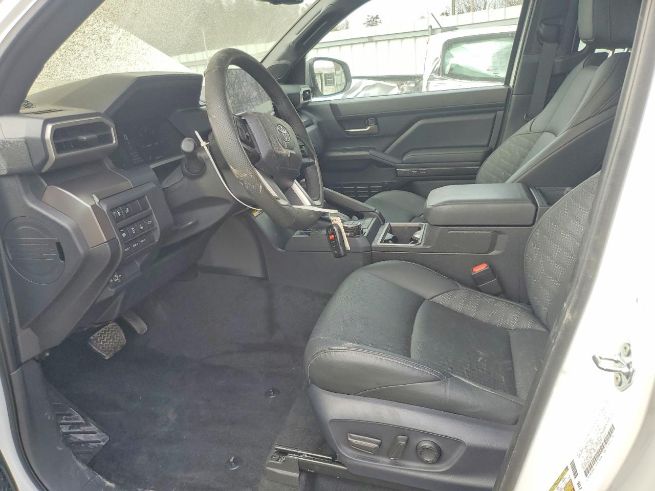 2024 TOYOTA TACOMA DOUBLE CAB photo 7