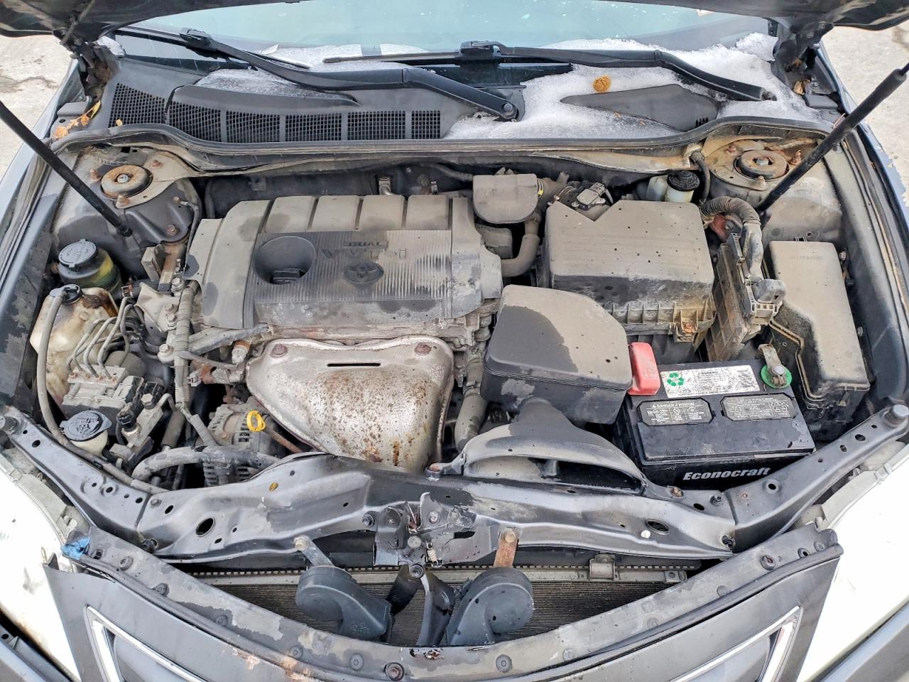 2011 TOYOTA CAMRY BASE photo 11