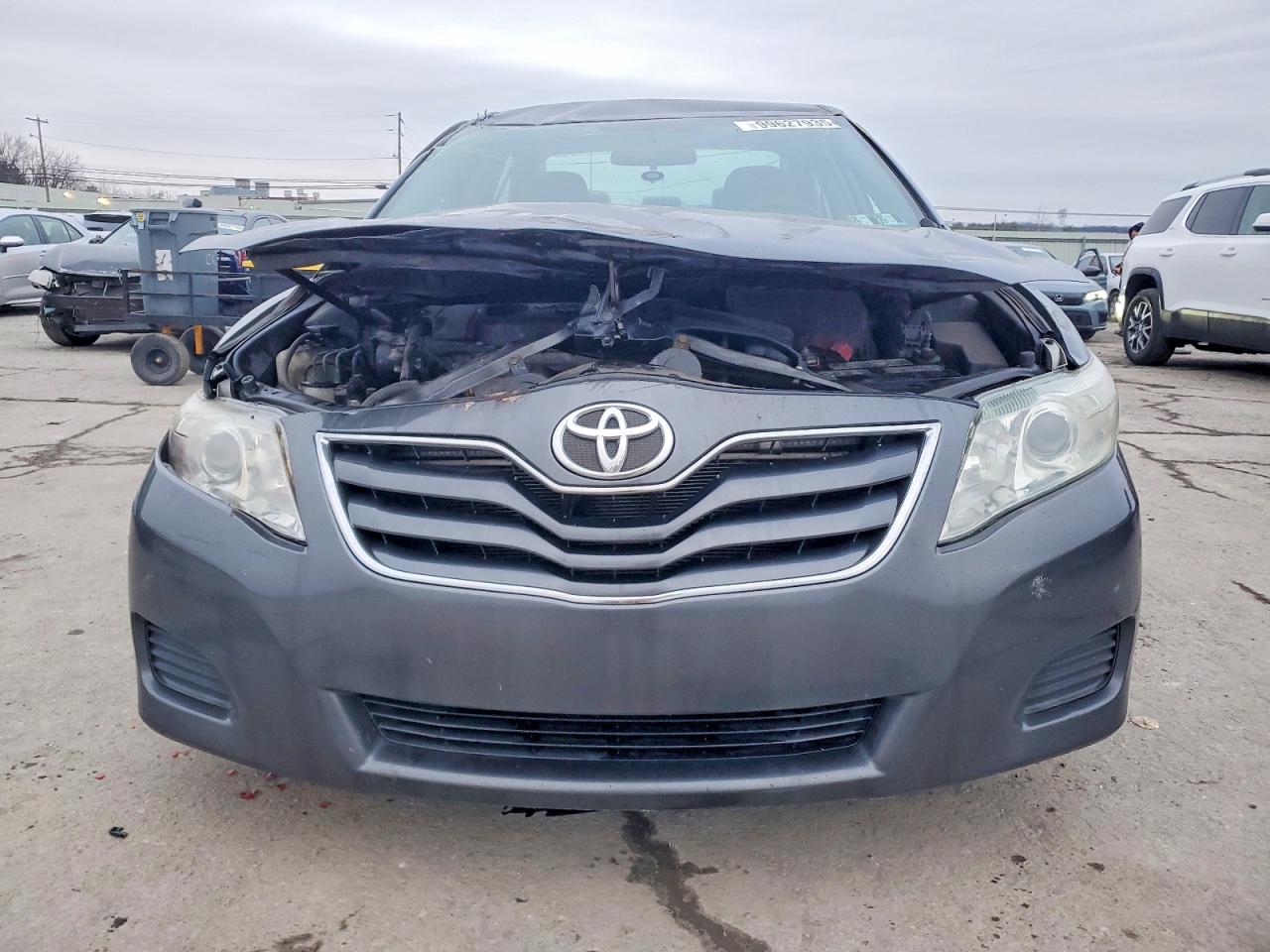 2011 TOYOTA CAMRY BASE photo 5