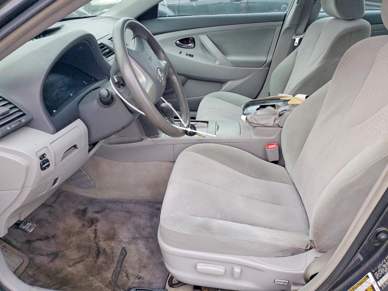 2011 TOYOTA CAMRY BASE photo 7