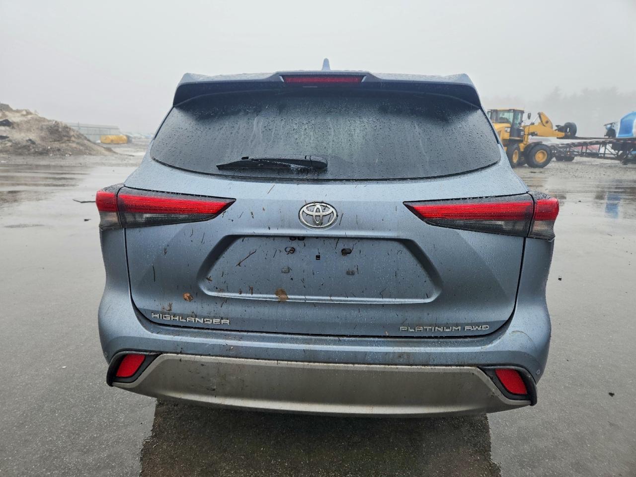 2022 TOYOTA HIGHLANDER PLATINUM photo 6