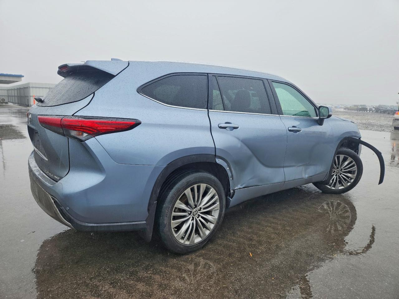 2022 TOYOTA HIGHLANDER PLATINUM photo 3