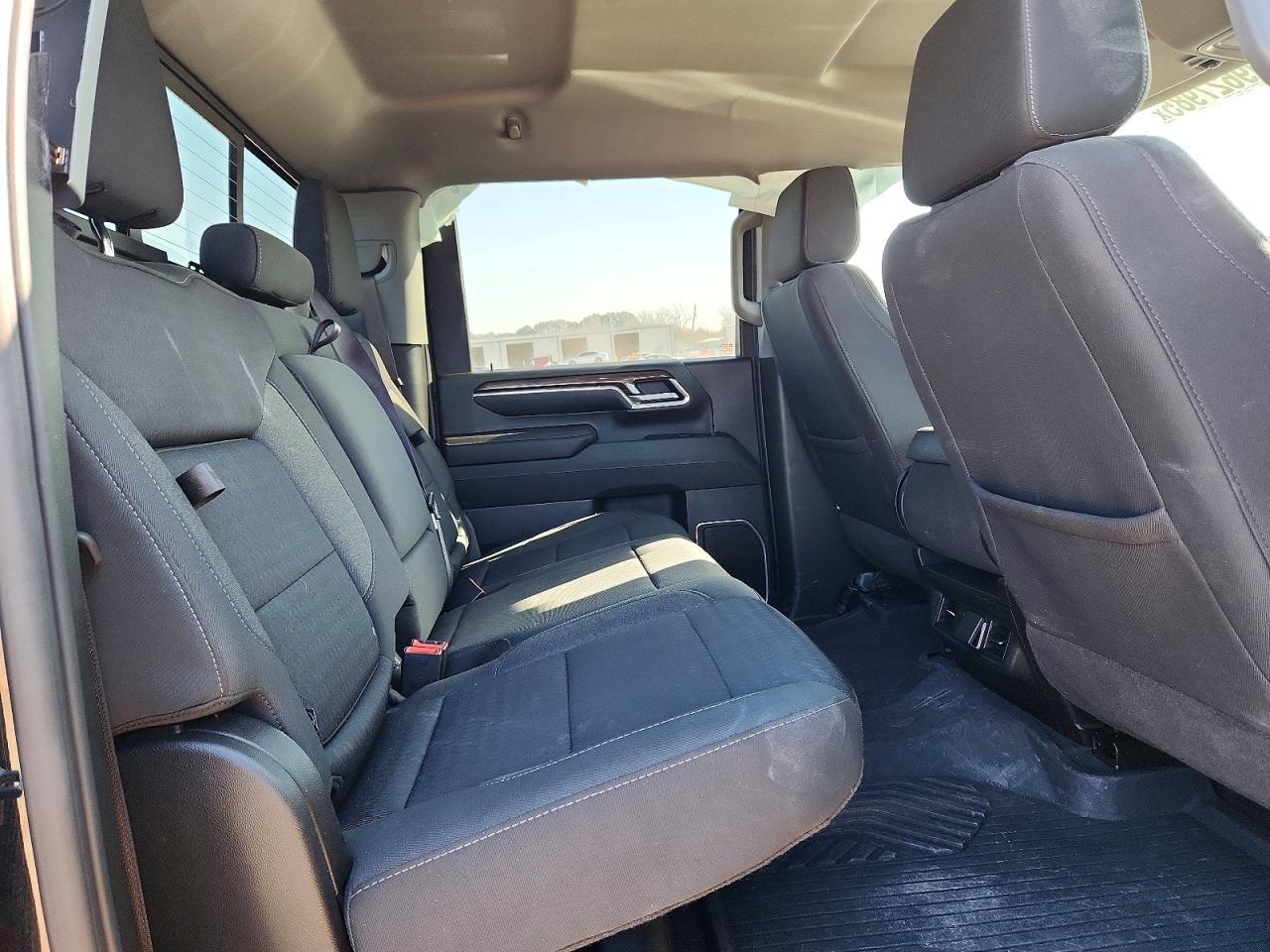 2024 CHEVROLET SILVERADO K3500 LT photo 10