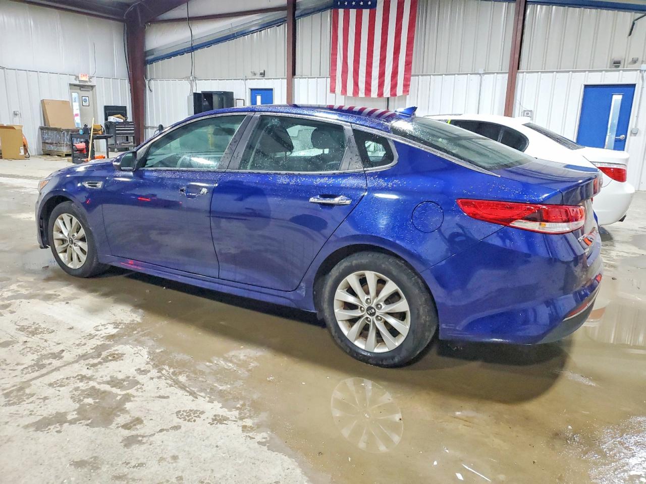 2018 KIA OPTIMA LX photo 2