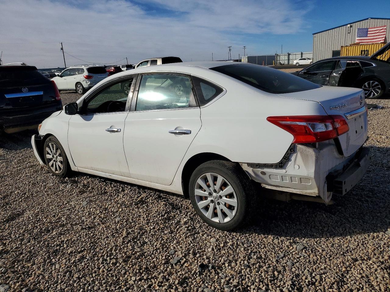 2018 NISSAN SENTRA S photo 2