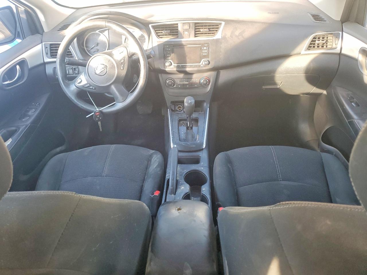 2018 NISSAN SENTRA S photo 8