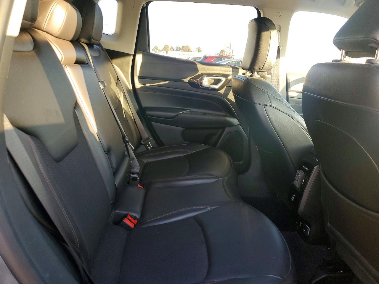 2022 JEEP COMPASS TRAILHAWK photo 11