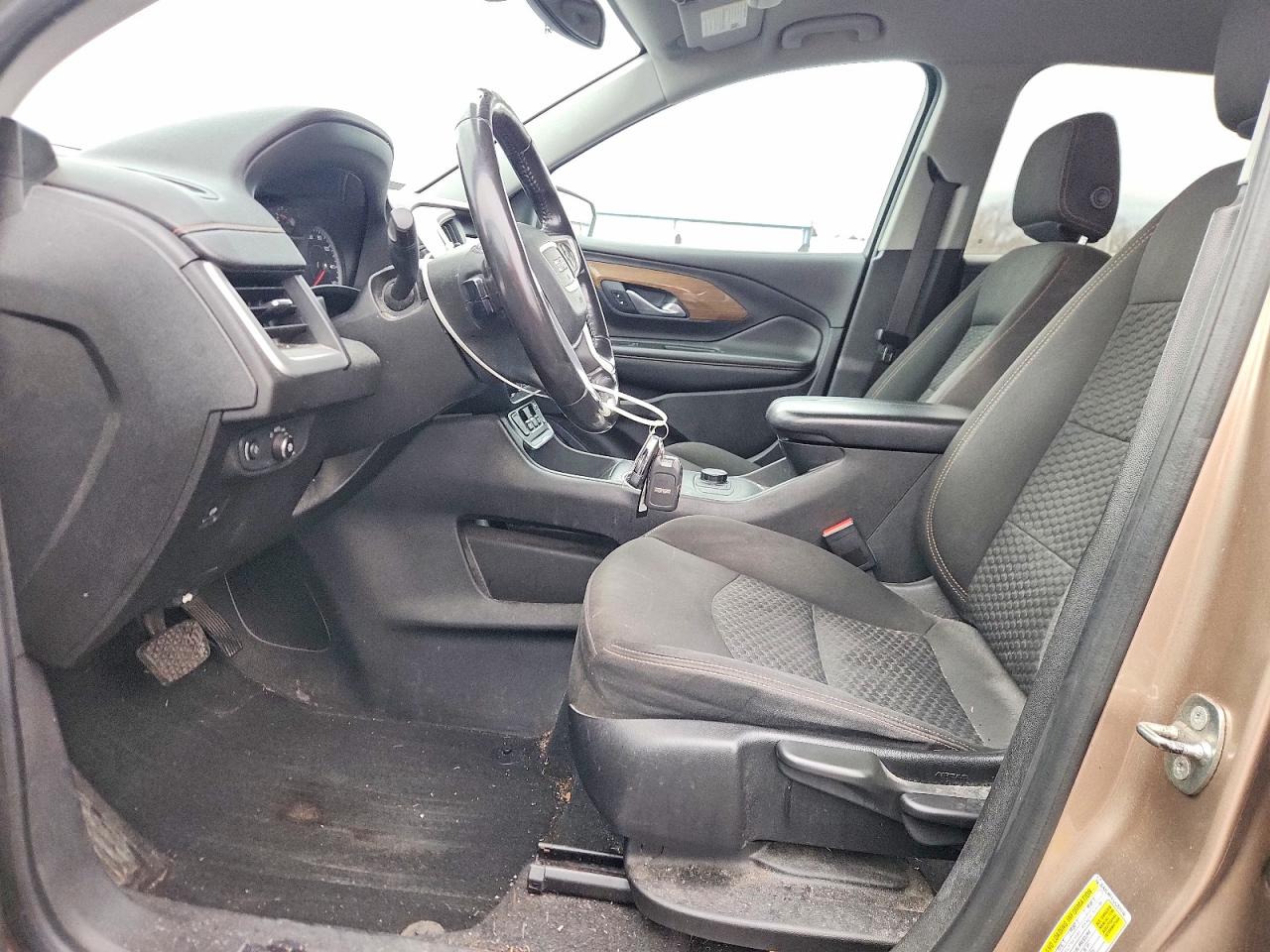 2018 GMC TERRAIN SLE photo 7