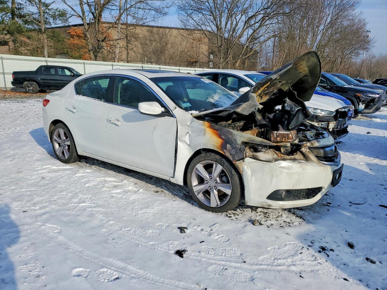 2013 ACURA ILX 20 TECH photo 4