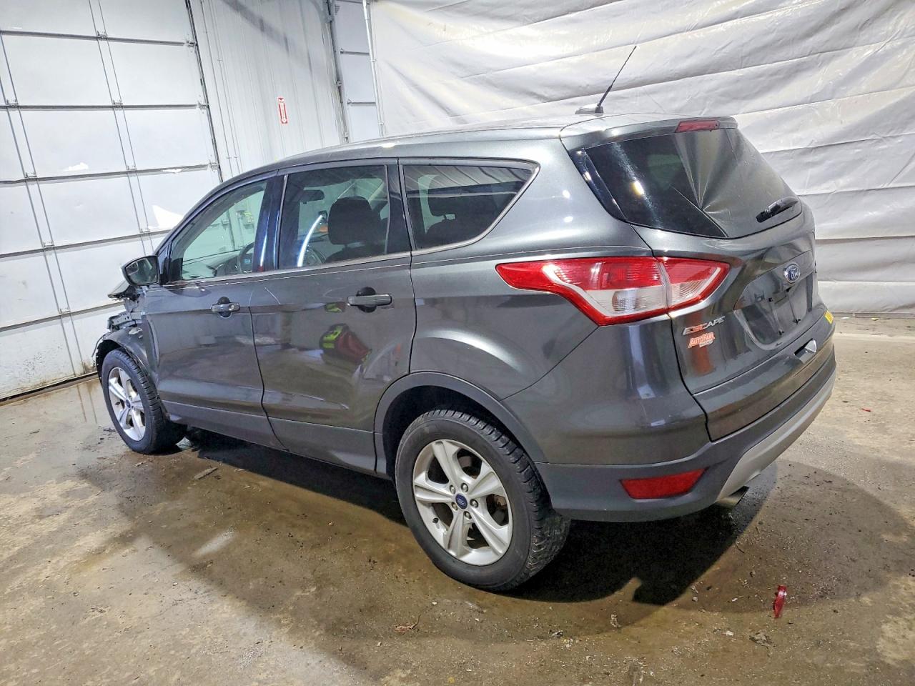 2015 FORD ESCAPE SE photo 2